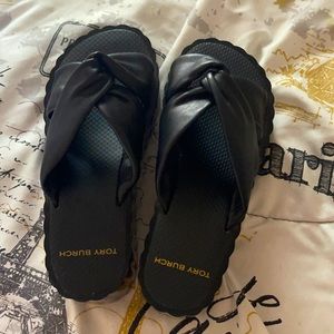 New Tory Burch unworn sandals size 8